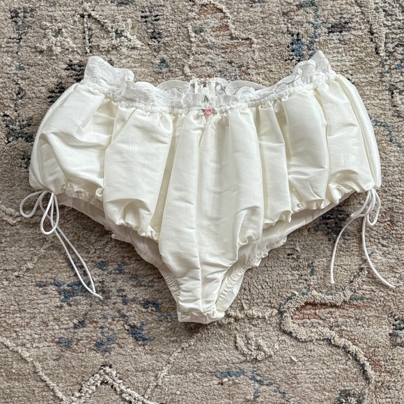 For Love and Lemons x Victoria’s Secret | Isabella Bloomer Shorts - Picture 5 of 11